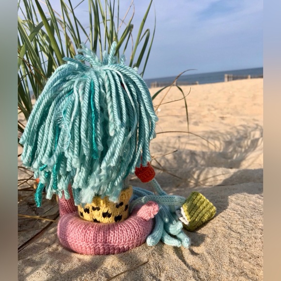 Handmade Knit Princess Seea Doll Octopusus Flamingo Raft Book Glasses OOAK Doll - Picture 12 of 16